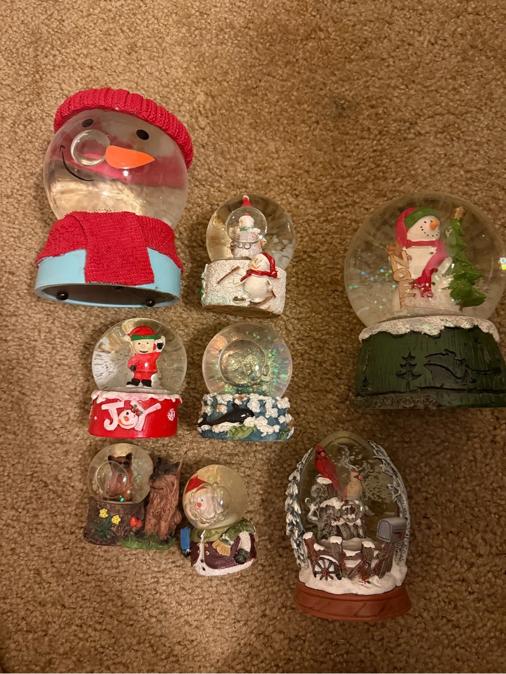 7 Vintage Decorative Snow Globe Collection